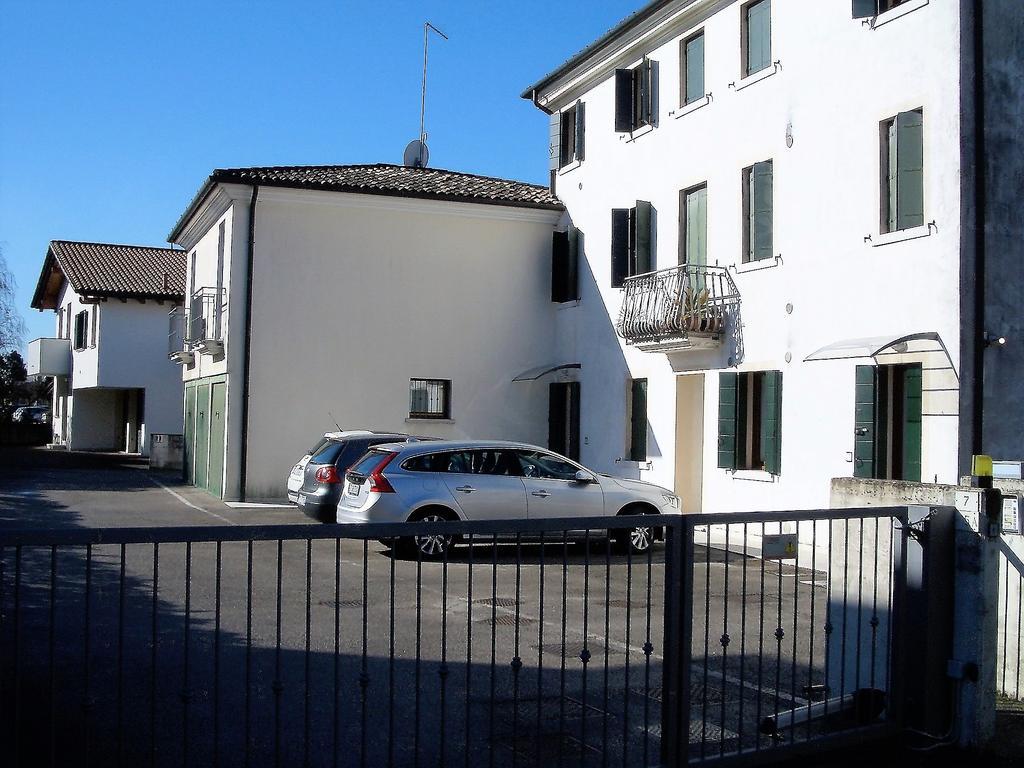 Mamma Mia On Ground Floor With Private Parking Tv-Venice トレヴィーゾ エクステリア 写真